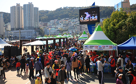 Take part in Busan Mackerel Festival 