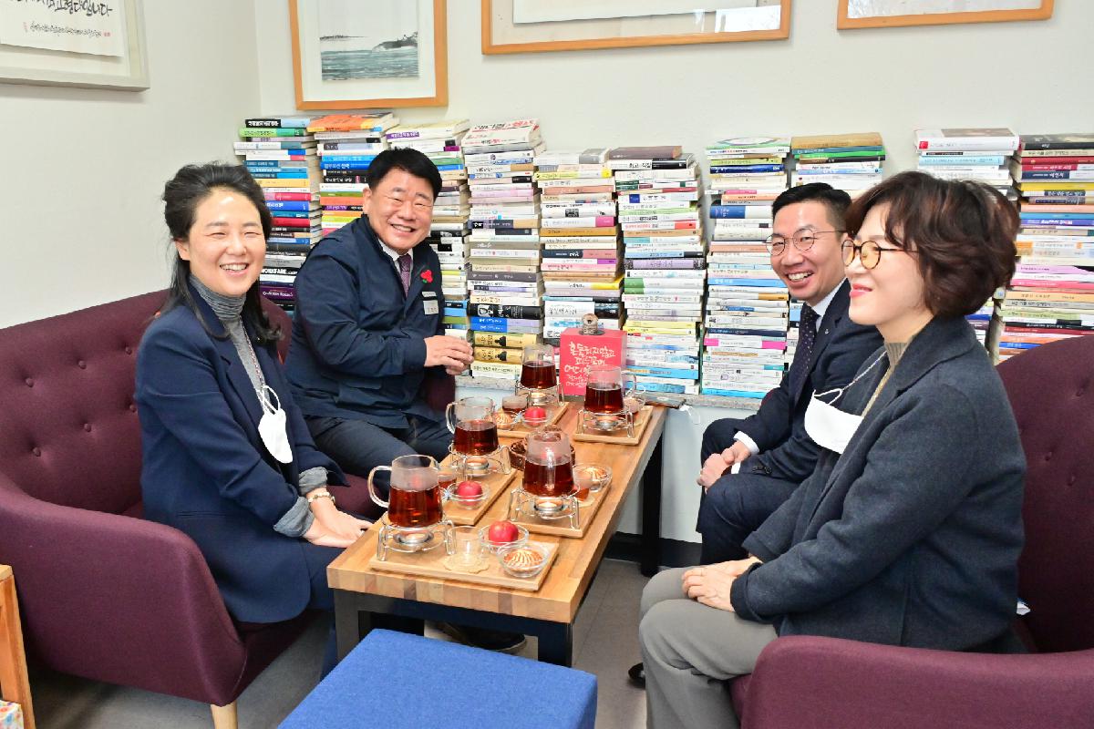 (주)하이트진로 부산지점 성품 전달식