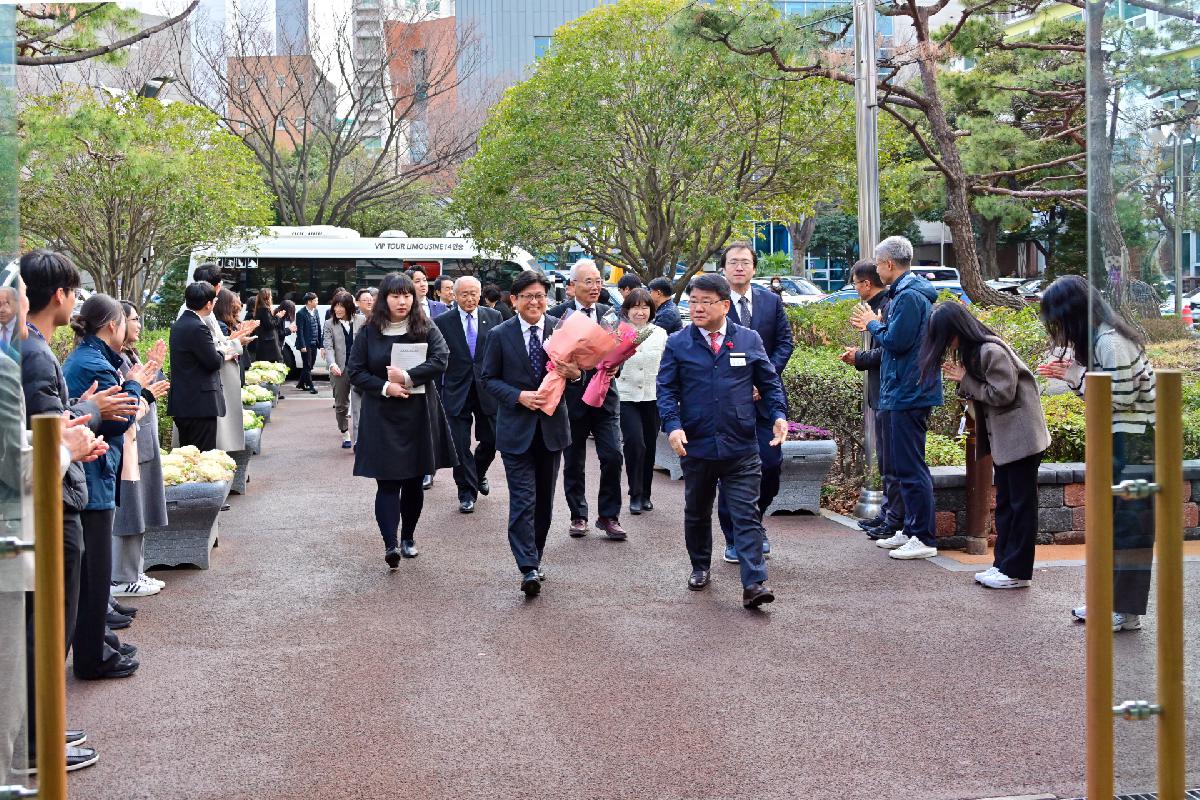 일본 사세보시 대표단 서구청 방문 영접 및 환담