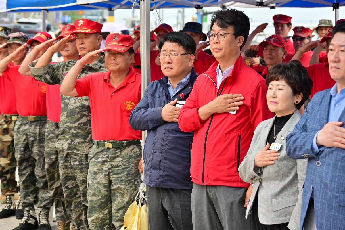 해병대전우회 서구지회 송도해수욕장 수중정화 활동