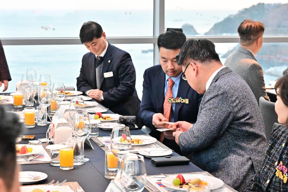 몽골 바양주르흐구의회 방문 만찬회