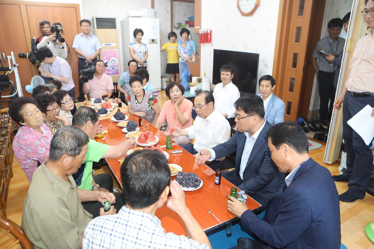 공한수 구청장, 오거돈 부산시장 모지포 경로당 방문