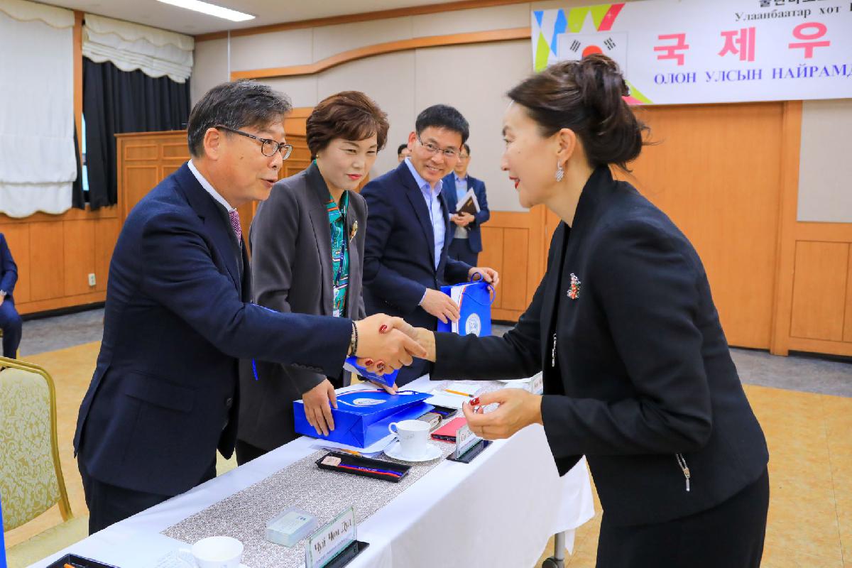 2019 부산 서구-몽골 바양쥬르흐구 대표단 국제우호협력회의