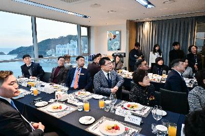 몽골 바양주르흐구의회 방문 만찬회