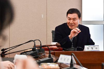 서구장학회 이사회 개최 및 장학금 기탁식