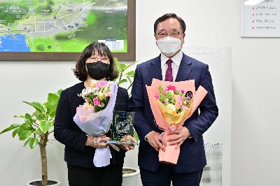 김지영 서구 청소년문화의집 센터장 감사패 수여식