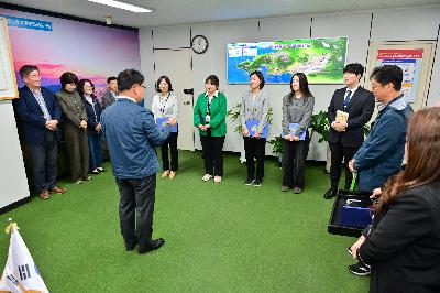 신규임용자 임용장 수여식