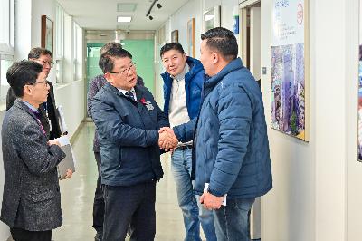 몽골 울란바토르시 바양주르흐구청장 서구 방문