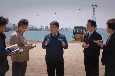 송도해수욕장 현장점검 및 모래사장 평탄화 작업