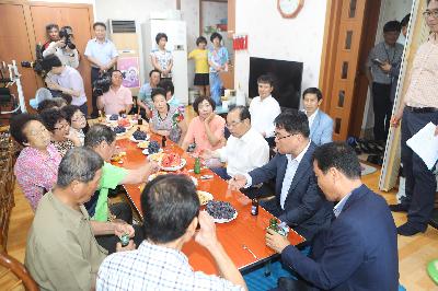 공한수 구청장, 오거돈 부산시장 모지포 경로당 방문