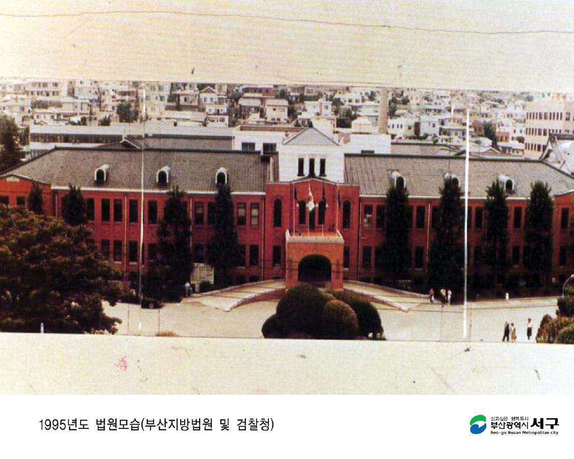 서구 옛 건물들2