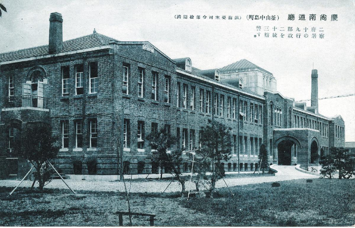 서구 옛 건물들2