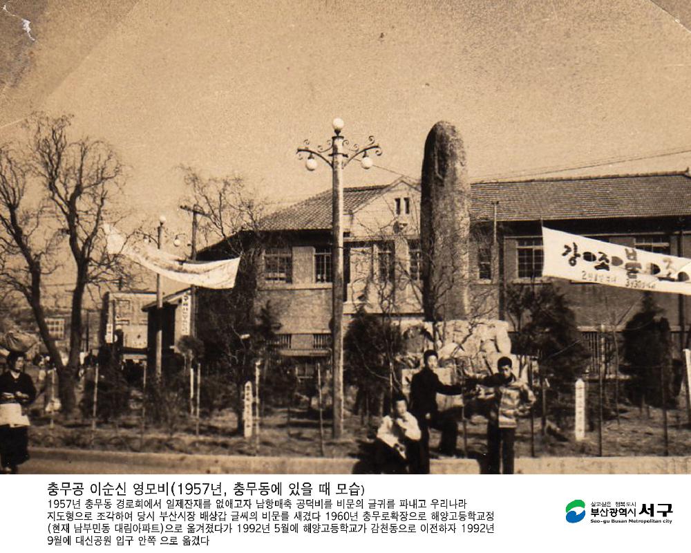 서구 옛 건물들2