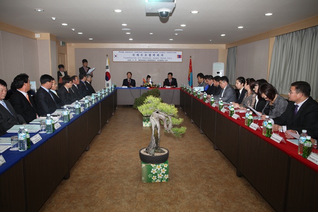 몽골 바양쥬르흐구 서구 방문