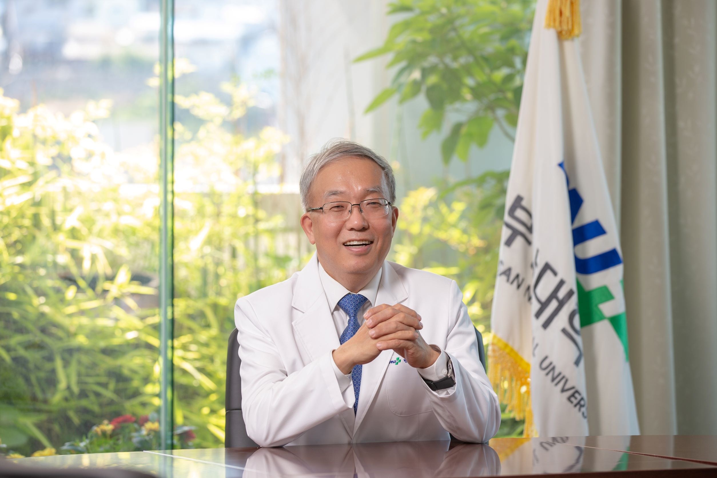 이슈 & 사람-이정주 전 부산대학교병원장