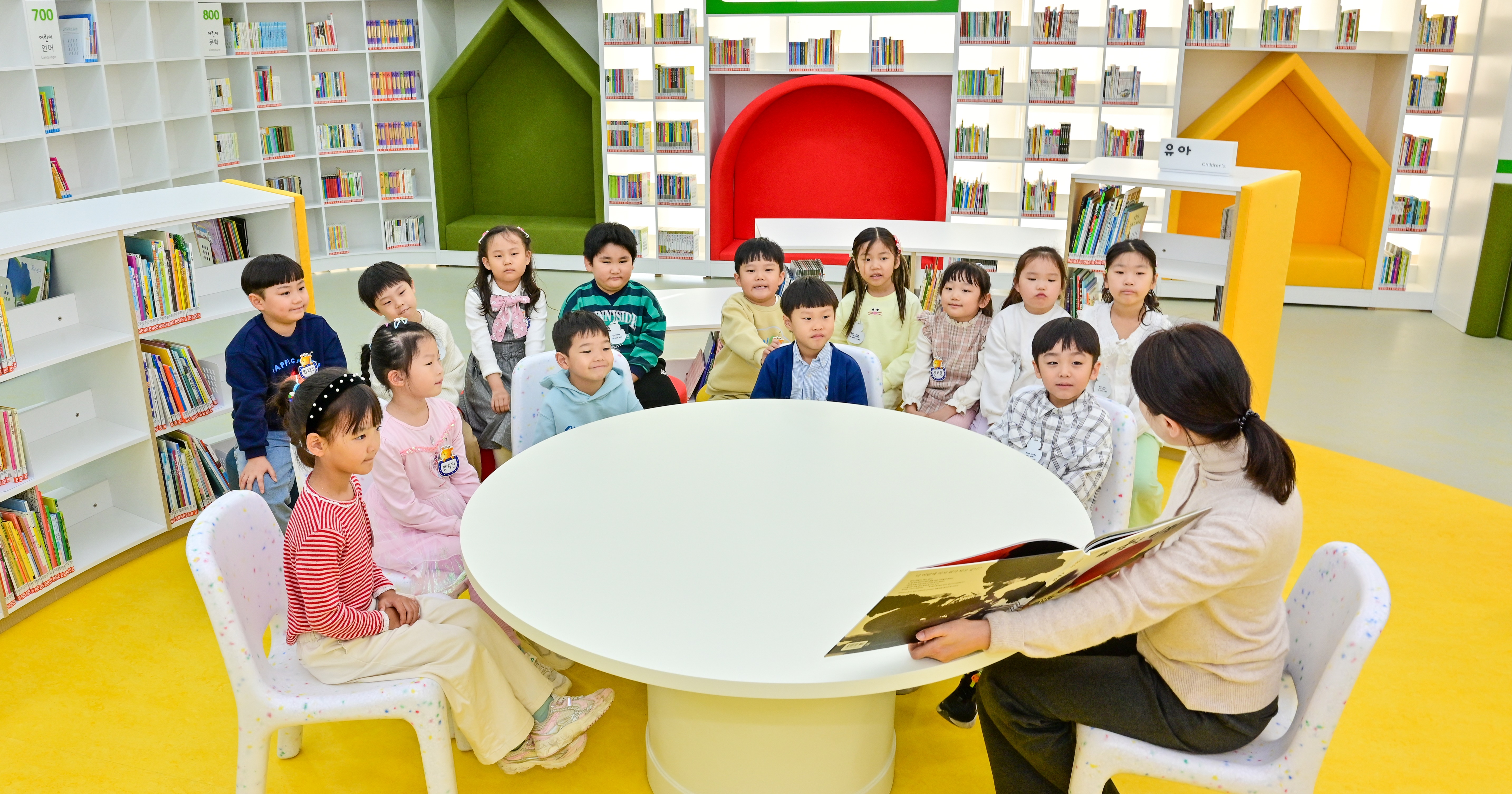 책 읽고, 사색하고, 재밌는 프로그램에 참여도 하고...우리 서구아미드림도서관에서 만나요!