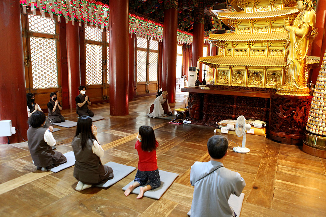 10. 내원정사 템플스테이(Naewonjeongsa Templestay)